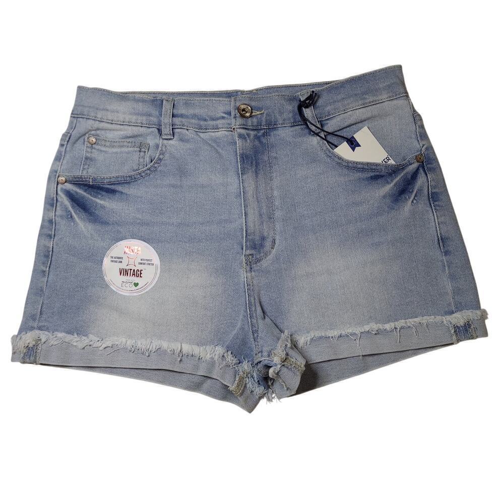 Wallflower Fearless Curvy Super High Rise Light Wash Denim Jean Shorty Shorts - Picture 2 of 9